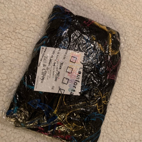 LulaRoe Leggings - Picture 4 of 4